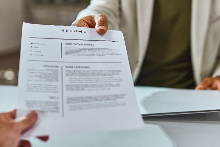 How to make a good resume in 8 steps: find out here! How to make a good resume in 8 steps: find out here!