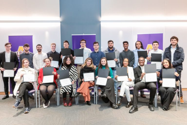 Alumnos SUNY Alumnos SUNY