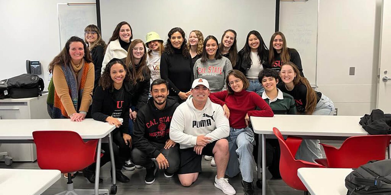 Entrevista com Rebeca Martins Entrevista com Rebeca Martins