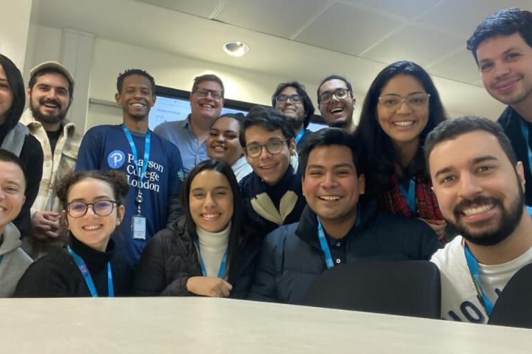 Entrevista a Aaron Rodriguez Entrevista a Aaron Rodriguez