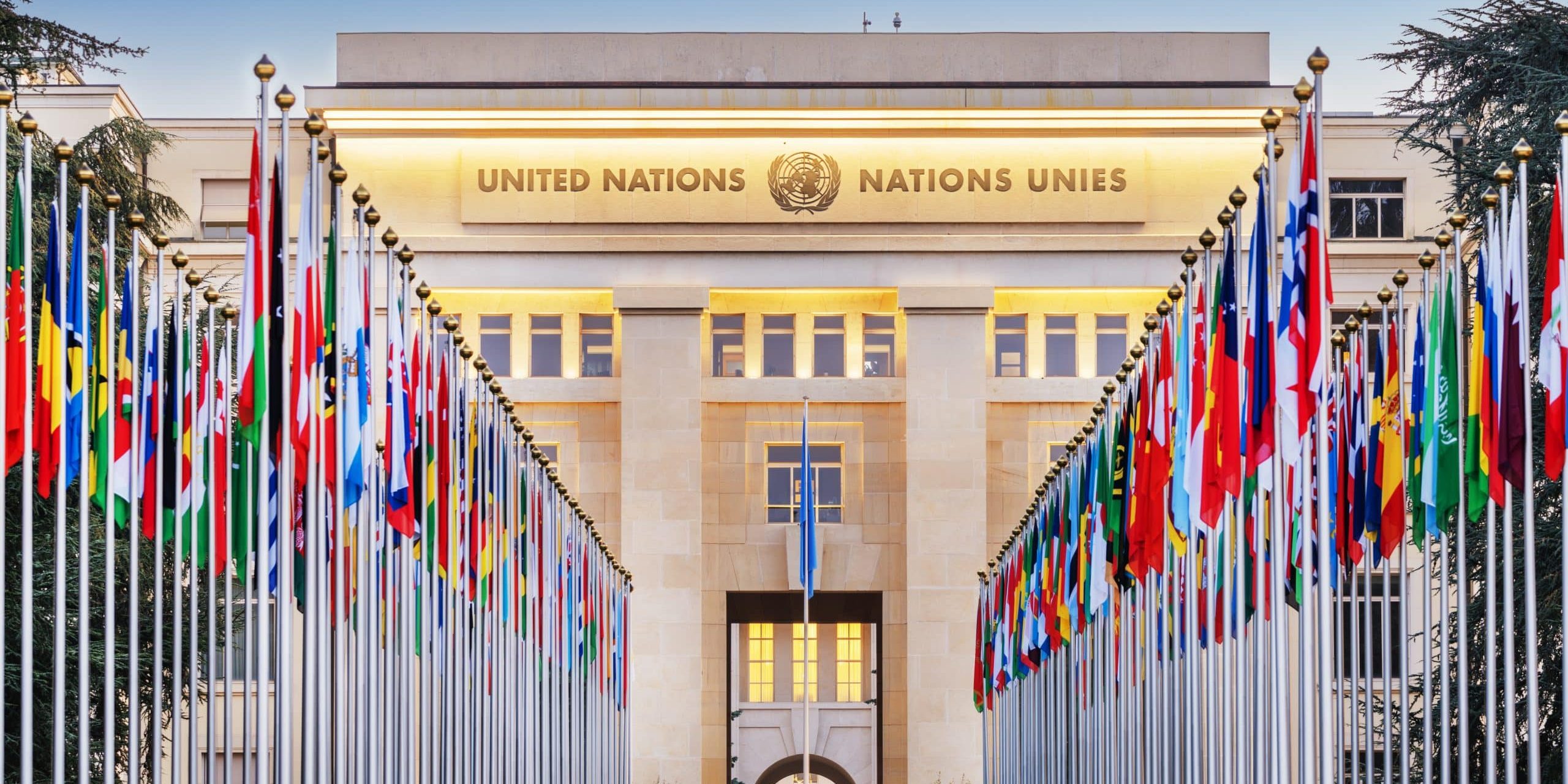United Nations Building in Geneva, Switzerland Fachada da sede da ONU em Genebra para ilustrar texto sobre a Agenda 2030 da ONU